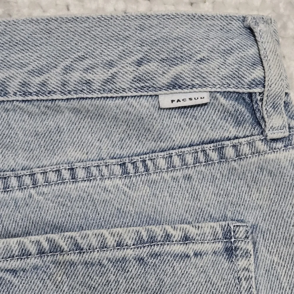 PacSun Seamed Low Rise Straight Leg Jeans Light Wash Blue Denim Size 27